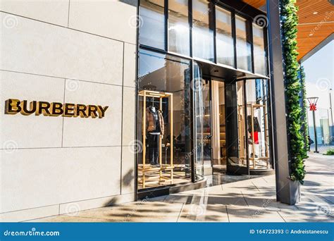 Find Burberry Stores in California 